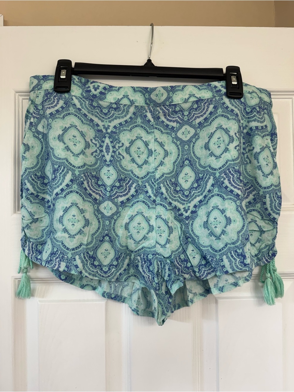 Kendall & Kylie Aqua and Light Blue Patterned Women’s Shorts